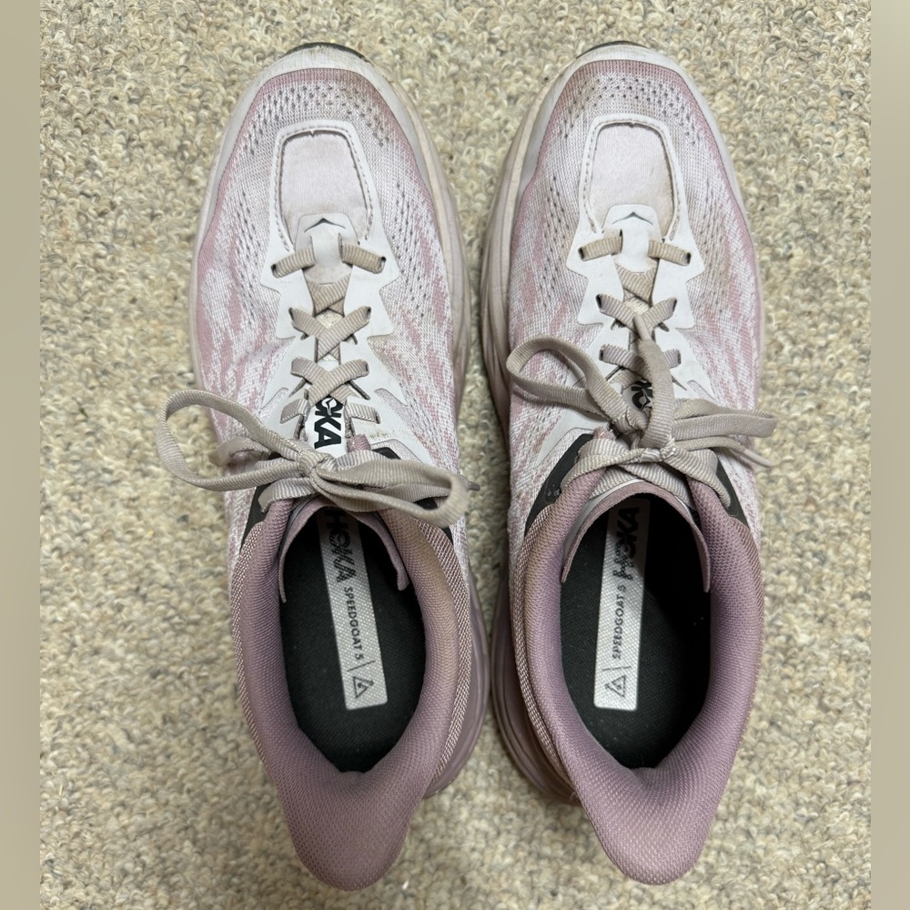 Women’s HOKA speedgoat 5 running shoes